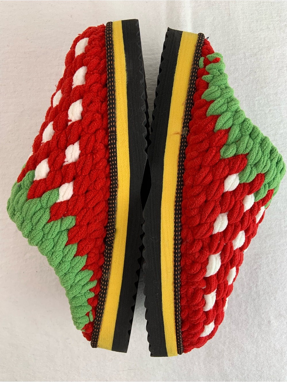 Strawberry Slipper Clogs - Picture 5 of 10